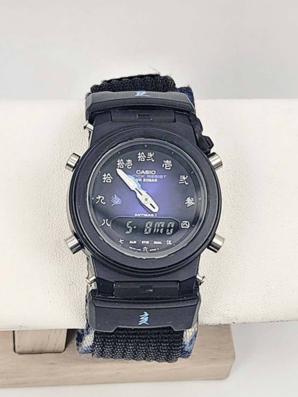 Vintage 2000 Casio G-Shock G-100BT 12 Beasts 2327 JDM Kanji Ana-Digi Watch